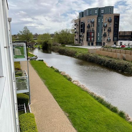 Beautiful Riverview Apartment 첼름스퍼드 외부 사진
